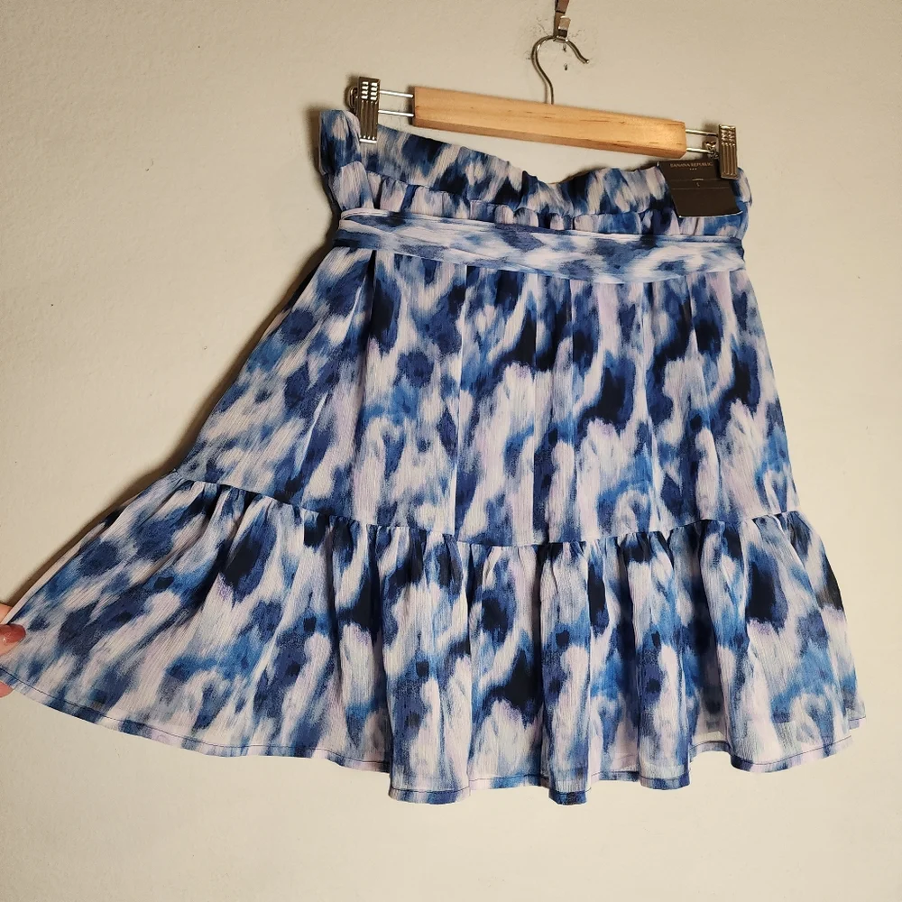 NWT Banana Republic Pull On Chiffon Tiered Blue Purple Tie Waist Mini Skirt Sz L